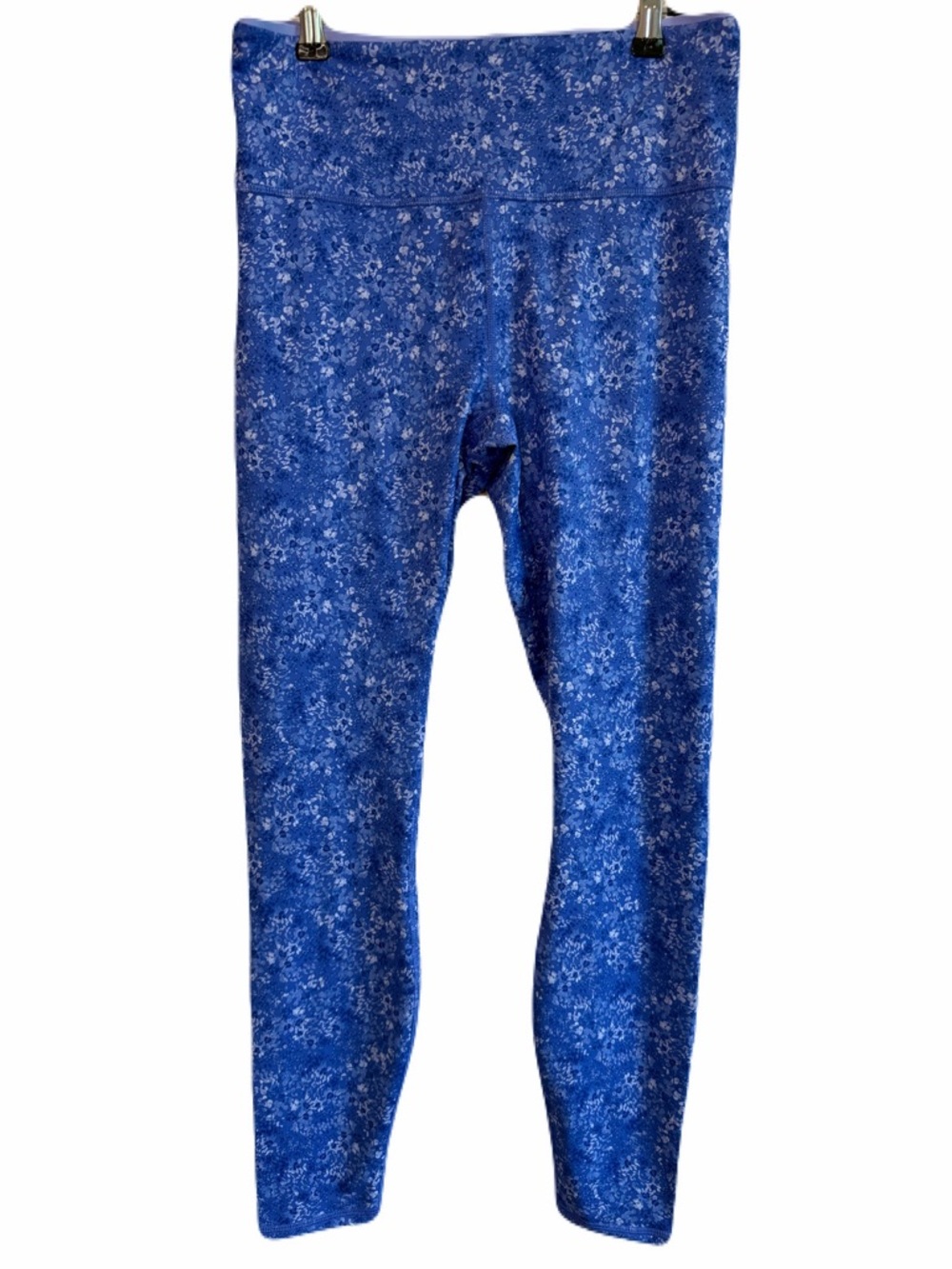 Fabletics PowerHold NWT Medium Blue Floral Leggings 27in Inseam - Picture 2 of 10